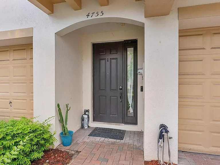 4755 Cypress St #0 — Photo 2