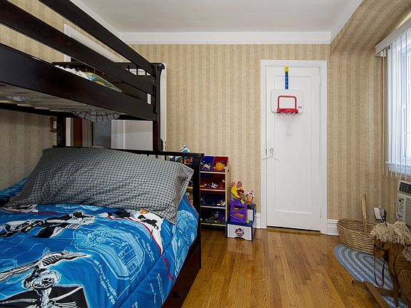 5th image of 56 Miller Ave