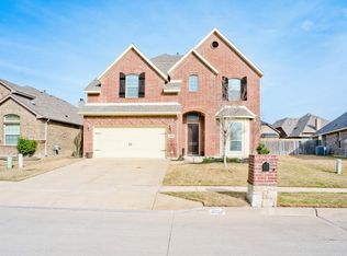 1004 Viburnum Dr, Fort Worth, TX 76131
