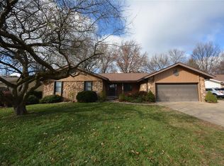 21 Lake Meramec Dr, Saint Peters, MO 63376