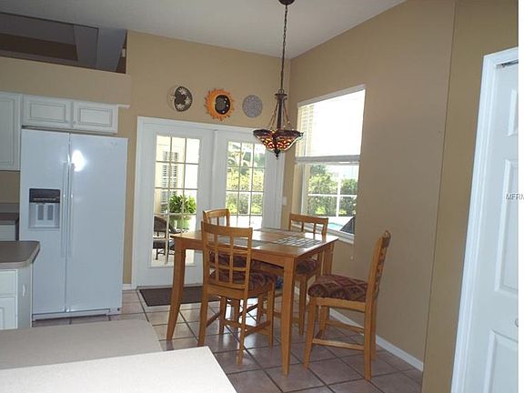 4th image of 4742 Stonebriar Dr