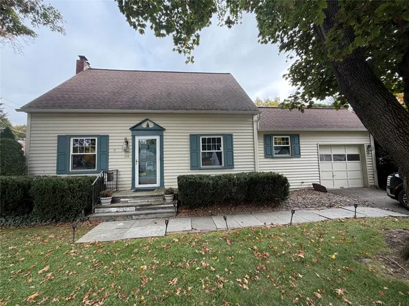 314 Bundy Ave, Endwell, NY 13760