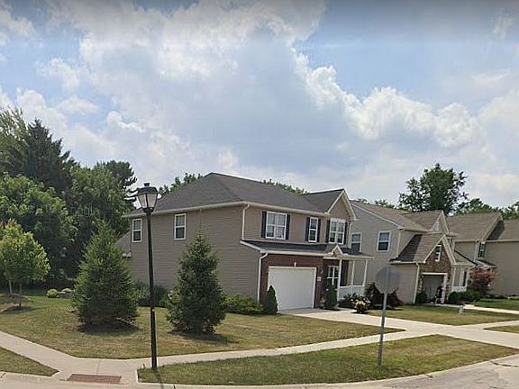 4th image of 39025 Crescent Dr