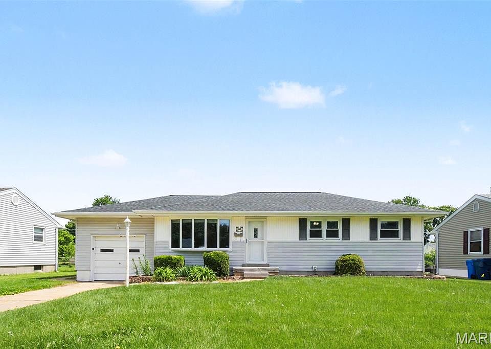 1st image of 245 Jeanette Dr