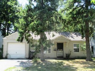 2002 Green Rd, Cleveland, OH 44121