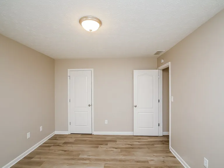100 Saint Ann Cir — Photo 14