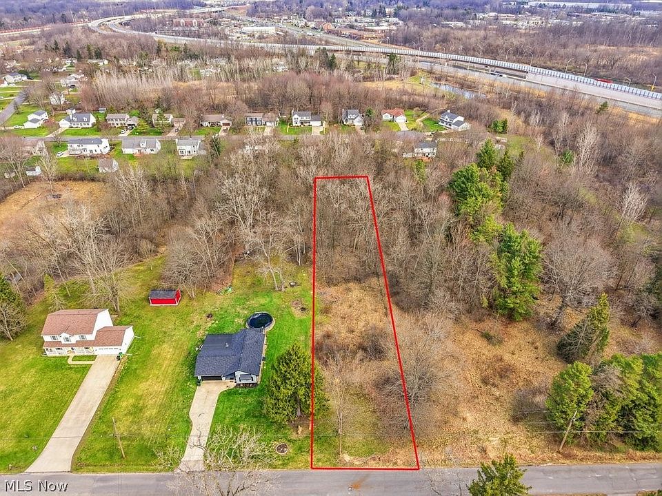 1st image of Hazel Dr