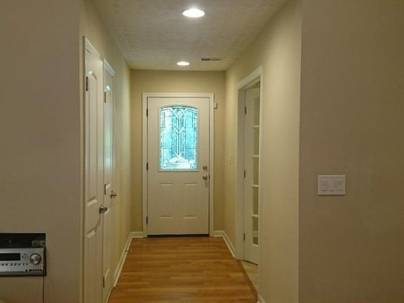 4th image of 1317 Myrtle Creek Dr