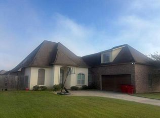 8743 Sandpiper St, Denham Springs, LA 70706
