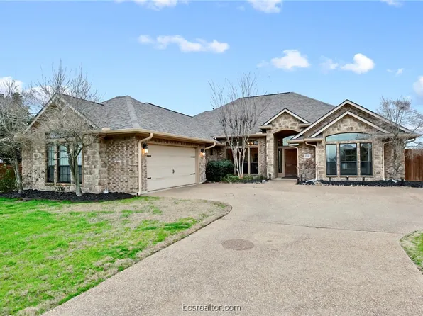 6949 Gemstone Dr, Bryan, TX 77808