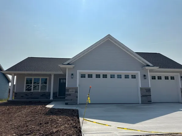 2305 E Honeygold Ct, Appleton, WI 54913