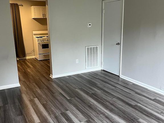 2nd image of 432 E 14th Ave APT 5