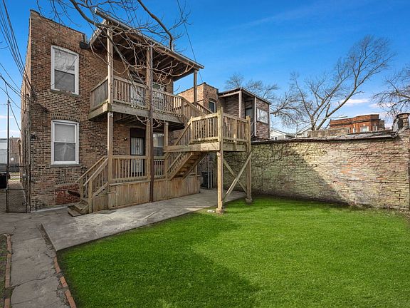 5th image of 738 E Marquette Rd #2