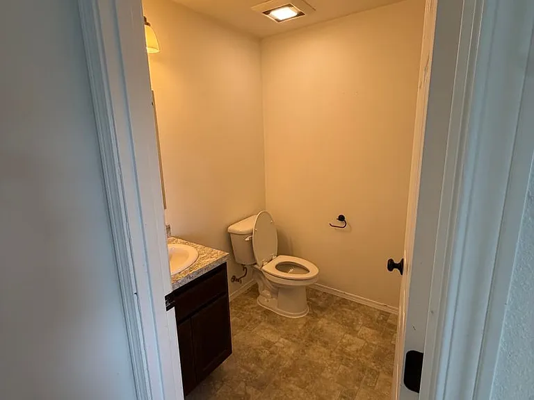 1777 N Nina Cir — Photo 4