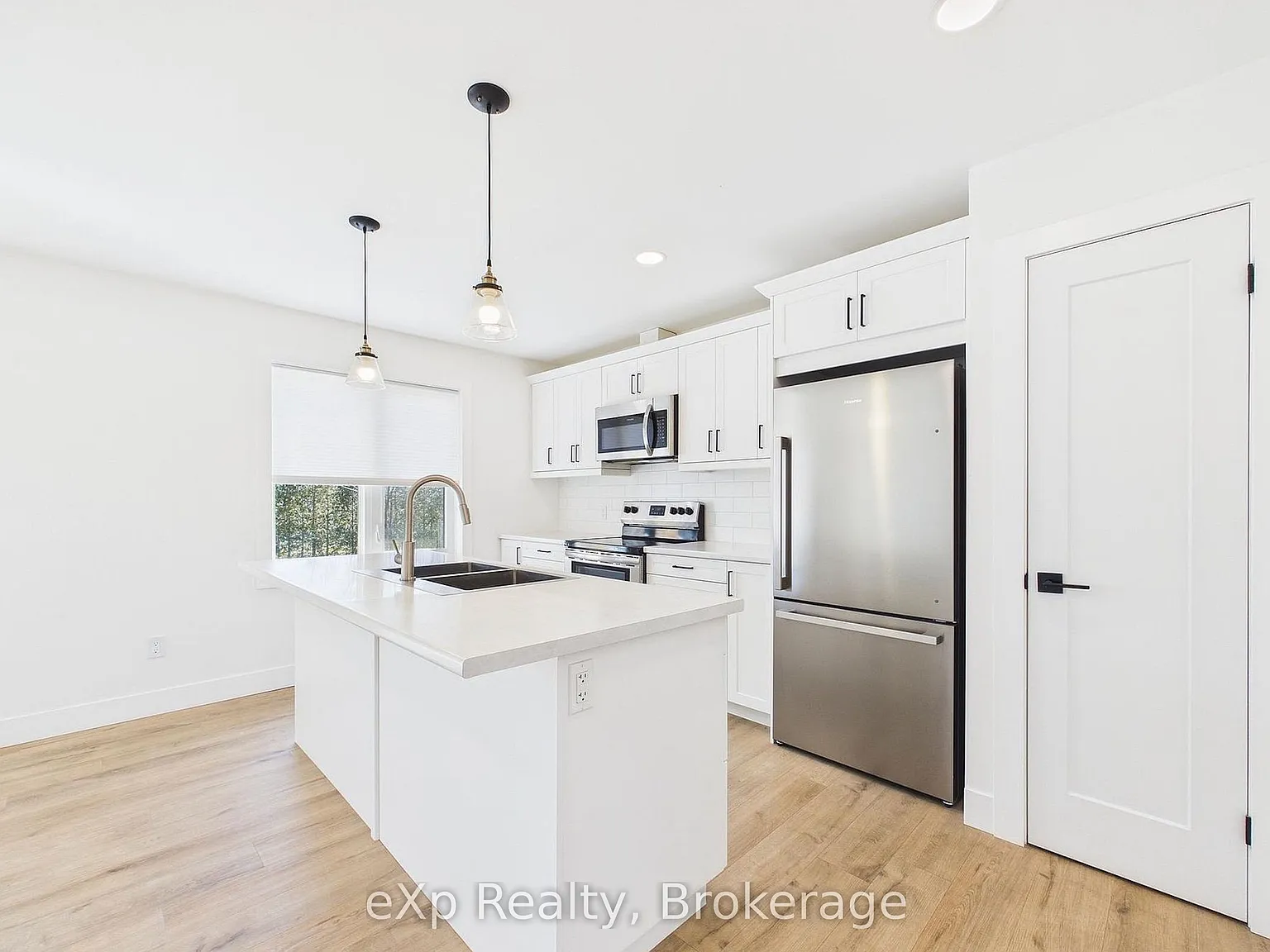 3 bed, $2,700 — Photo 4