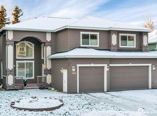 8950 Valley Brook Cir, Anchorage, AK 99507
