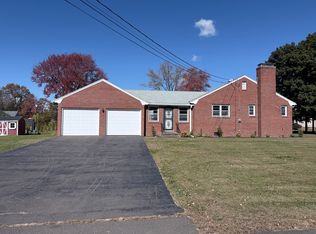 42 Suffield St, Windsor Locks, CT 06096