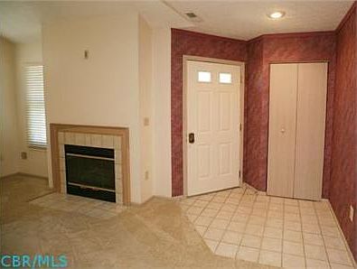 2nd image of 272 Villa Oaks Ln