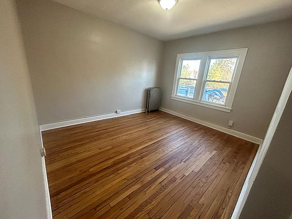 4th image of 713 Broadway Ave APT 6