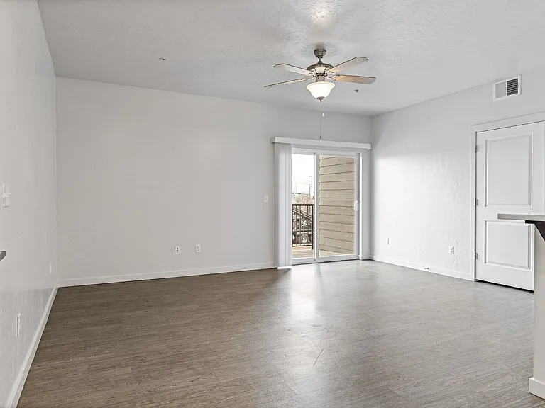 Quail Point Apartments — Photo 42