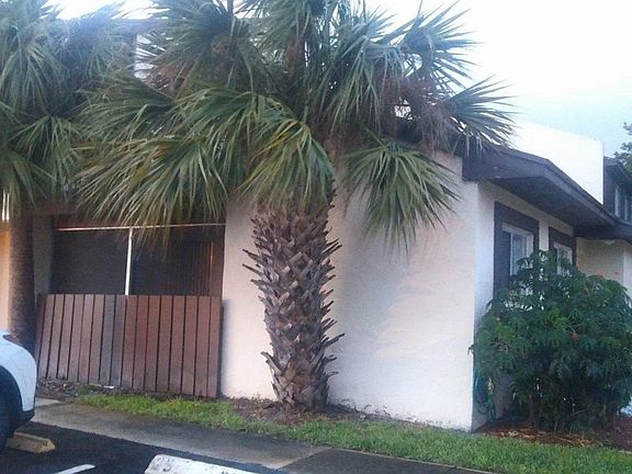 3rd image of 5328 Bosque Ln