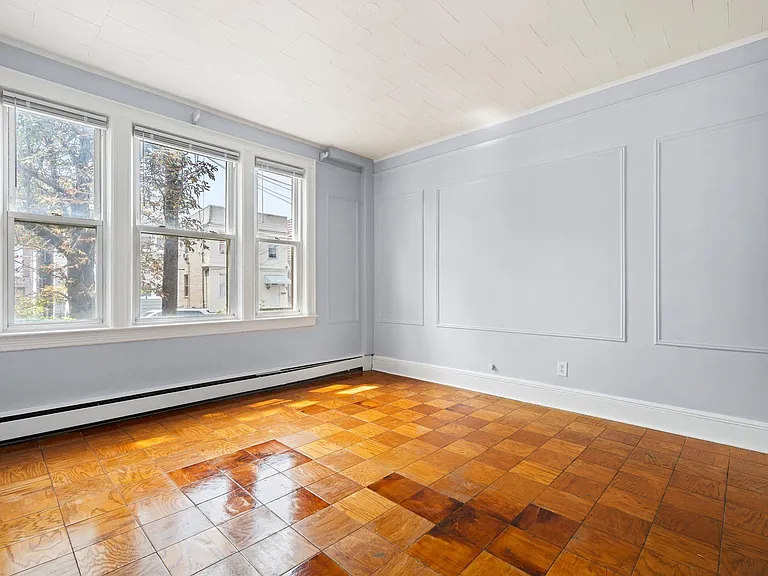 380 Ege Ave #1 — Photo 3