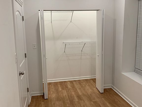 2nd image of 1906 S Union Ave #1R