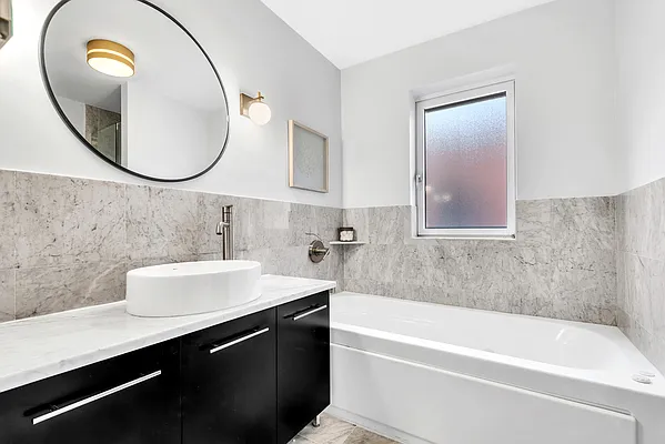 Sold by Compass | media 7