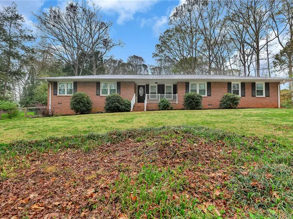 403 Brookgreen Dr, Anderson, SC 29625