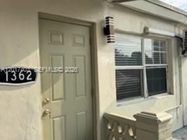 1362 NE 145th St #1362, Miami, FL 33161