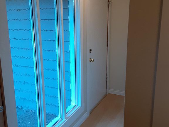 5th image of 12700 Crown Dr NE