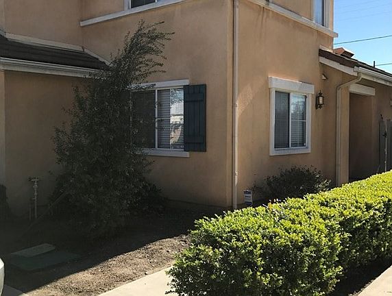 2nd image of 22931 Figueroa St #6