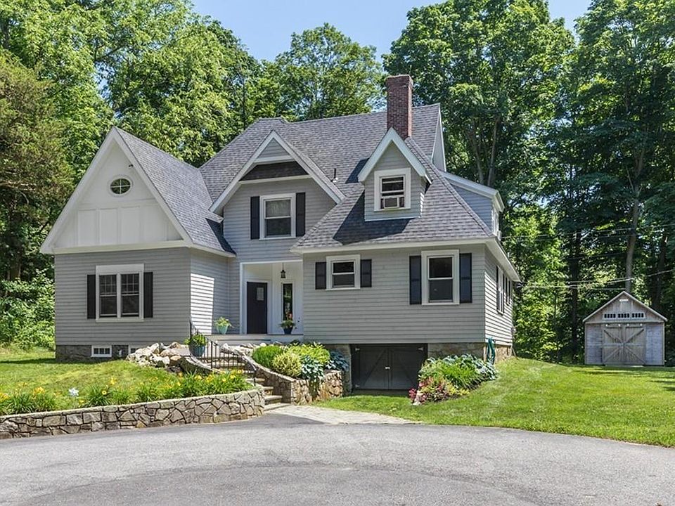 1st image of 20 Westgate Ln