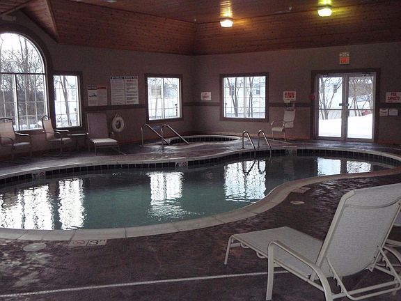 Indoor Pool/Hot Tub