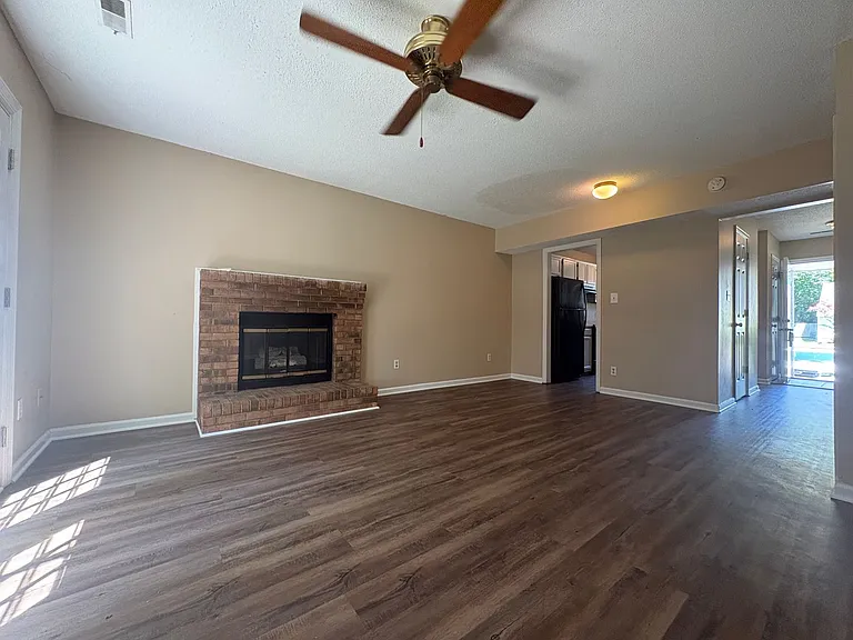 131 Greenford Pl — Photo 6