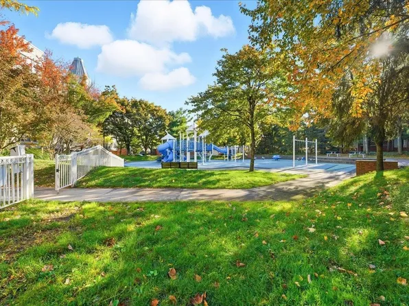 4 Constellation Place image 21 of 43