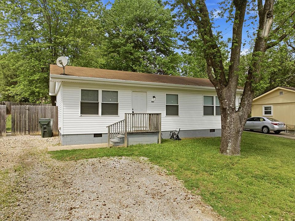 1st image of 807 Park Avenue Ct