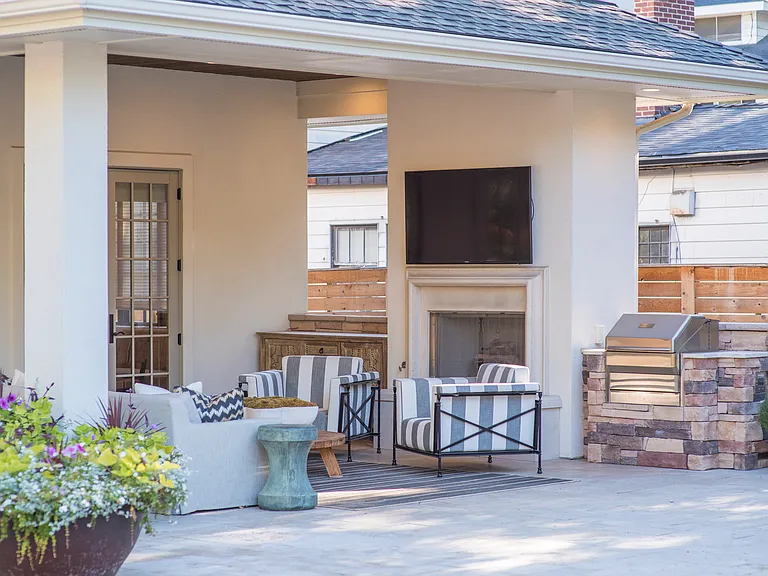 1625 E Warm Springs Ave — Photo 36