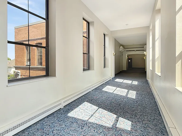 The Terraces/McLean — Photo 15