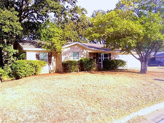 2nd image of 606 Henslee Dr