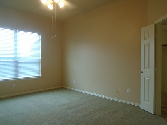 5th image of 3103 Poplar Hill Trl
