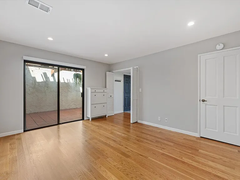 9 Heritage Ct — Photo 16