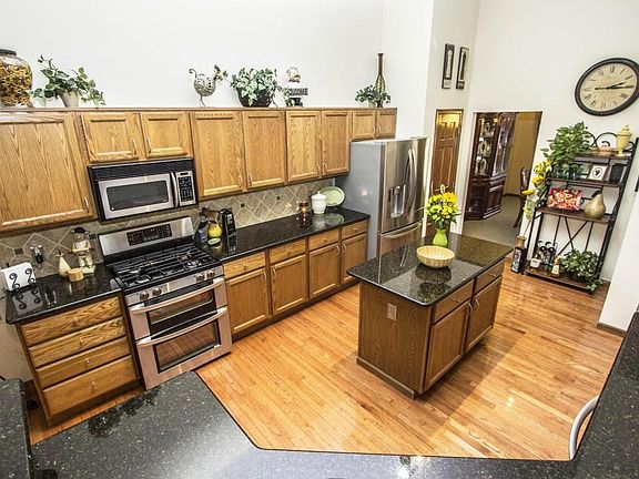3rd image of 4356 Parkshore Dr