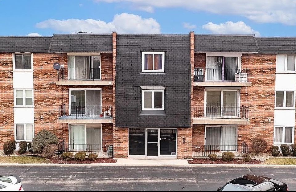 1017 Burnham Ave 301, Calumet City, IL 60409 MLS 11912263 Zillow