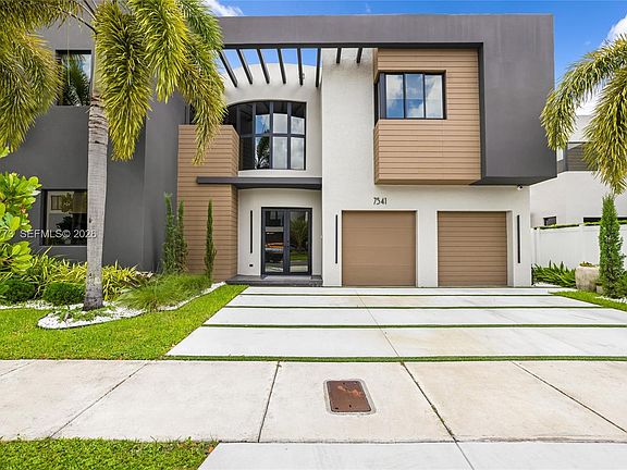 2nd image of 7541 NW 100th Ave