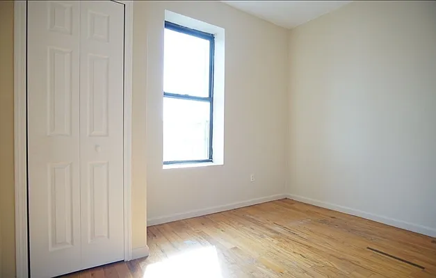 Rented by Cheskel Meisels, LREB | media 30