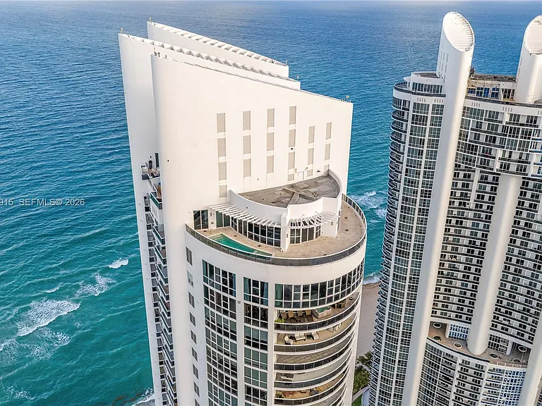 18201 E Collins Ave #TS1 — Photo 42