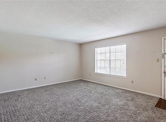 3rd image of 2700 Whitney Pl APT 826