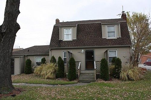 1st image of 15837 Sawyer Ave