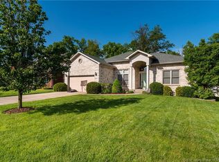 9102 Island Crk, Sellersburg, IN 47172